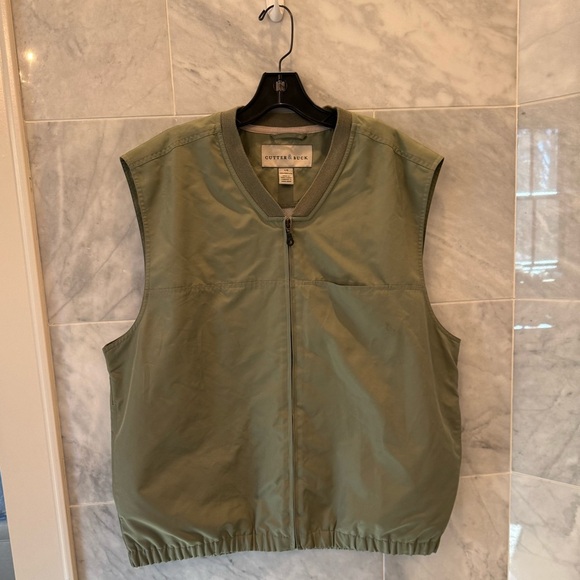 Cutter & Buck size Large Green Vest - Picture 1 of 5